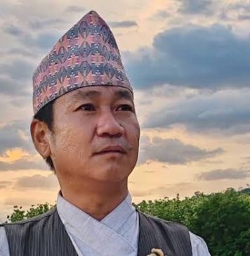 जानकी मन्दिरबाट लखेटिए हर्क सम्पाङका कार्यकर्ता