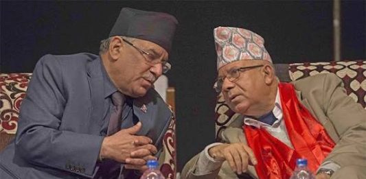 माधवसँगको छलफलपछि प्रचण्डले प्रदेश सरकारबारे निर्णय गर्ने