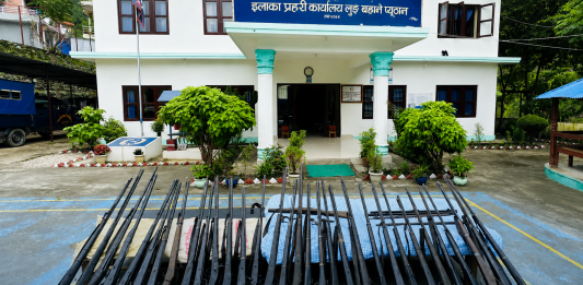 सामुदायिक वनबाट ३२ थान भरुवा बन्दुक बरामद